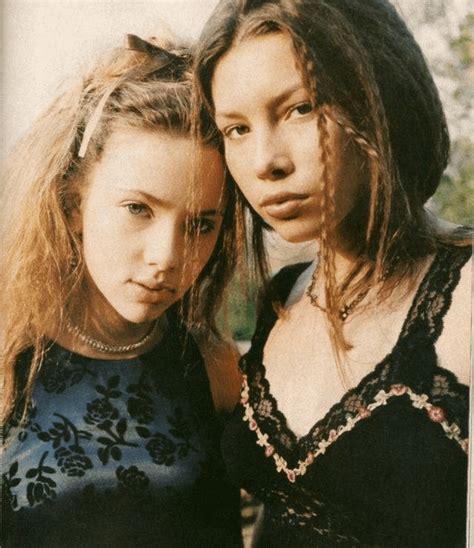 jessica biel feet|Jessica Biel and Scarlett Johansson, 1990s : r/OldSchoolCool